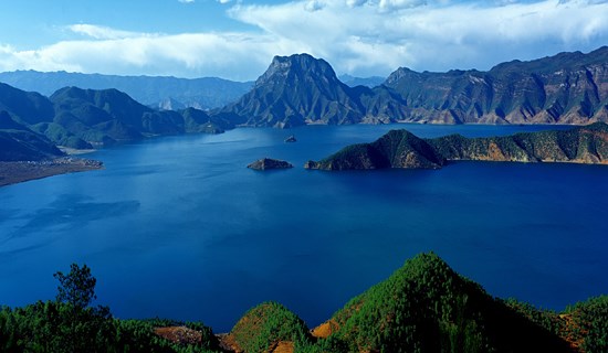 Self Drive Tour along Silk Road to Laos