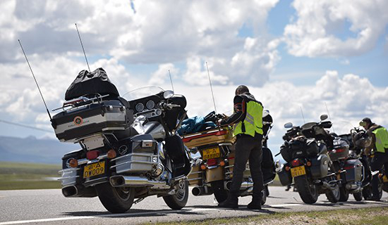 Rental Motorbike Tour from Sichuan to Tibet on 318 Highway